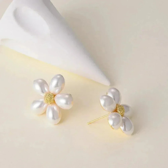 Multicolor Women's Jewelry Faux Pearl Decor Flower Design Stud Earrings - Picture 4 of 5